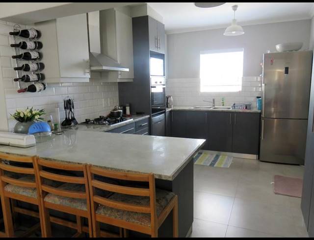 3 BEDROOM HOUSE FOR SALE IN LAGUNA